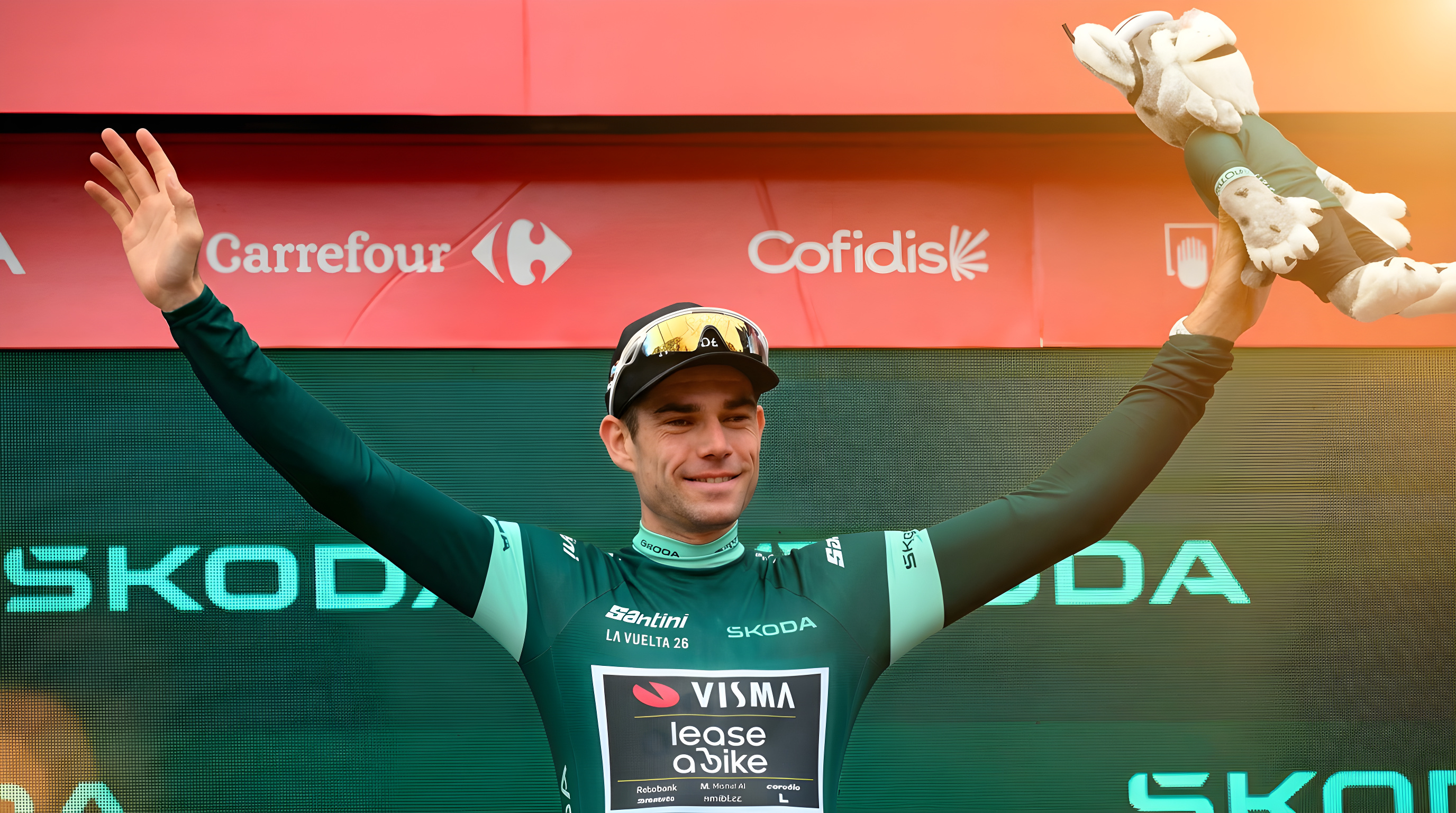 Wout van Aert vinder i Vueltaen og Skjelmose henter tid
