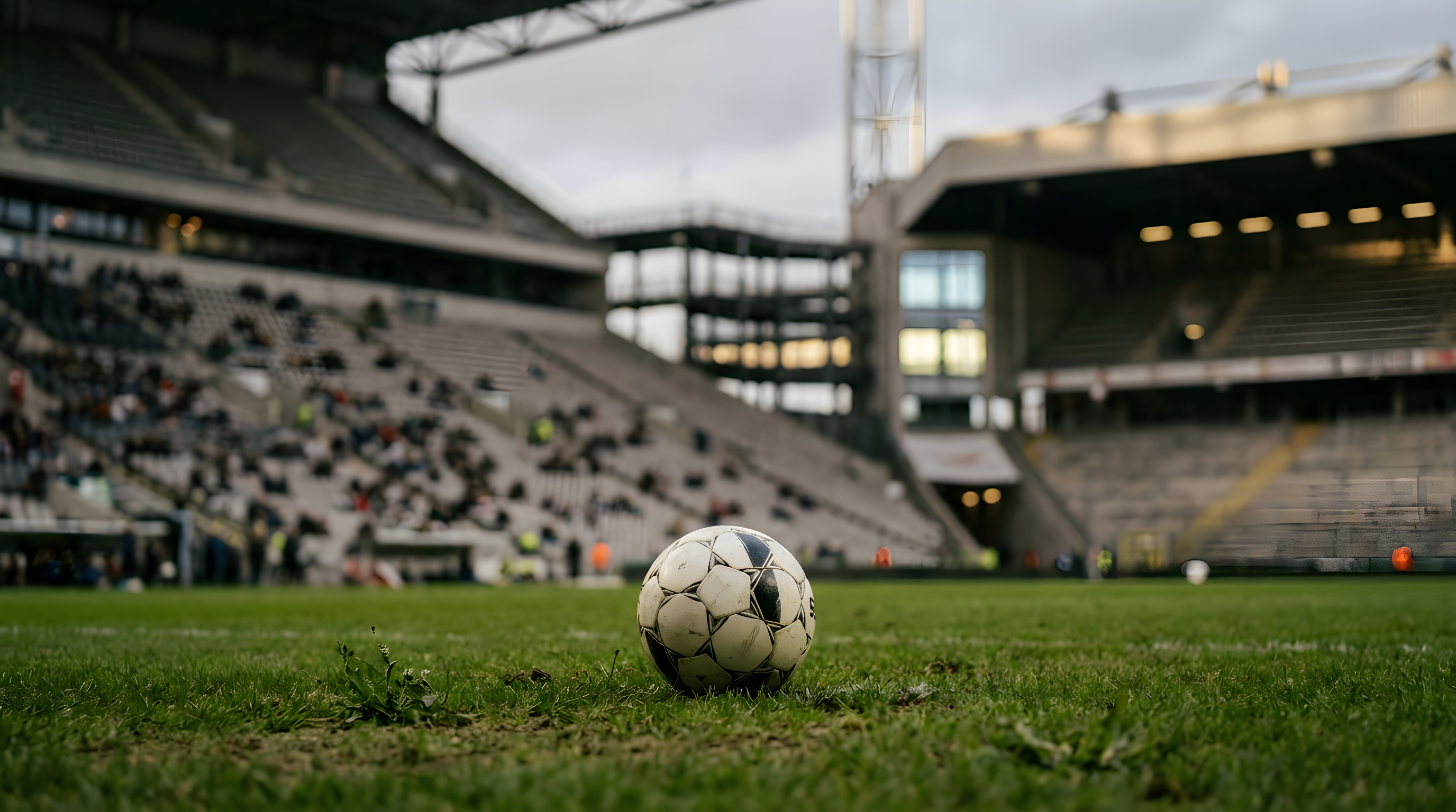 Kampen om milliarder splitter fodboldens magthavere