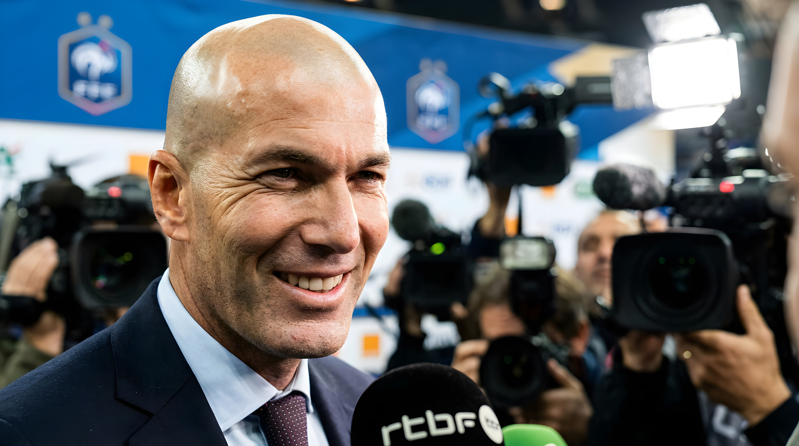 Zinedine Zidane bliver ny fransk landstræner