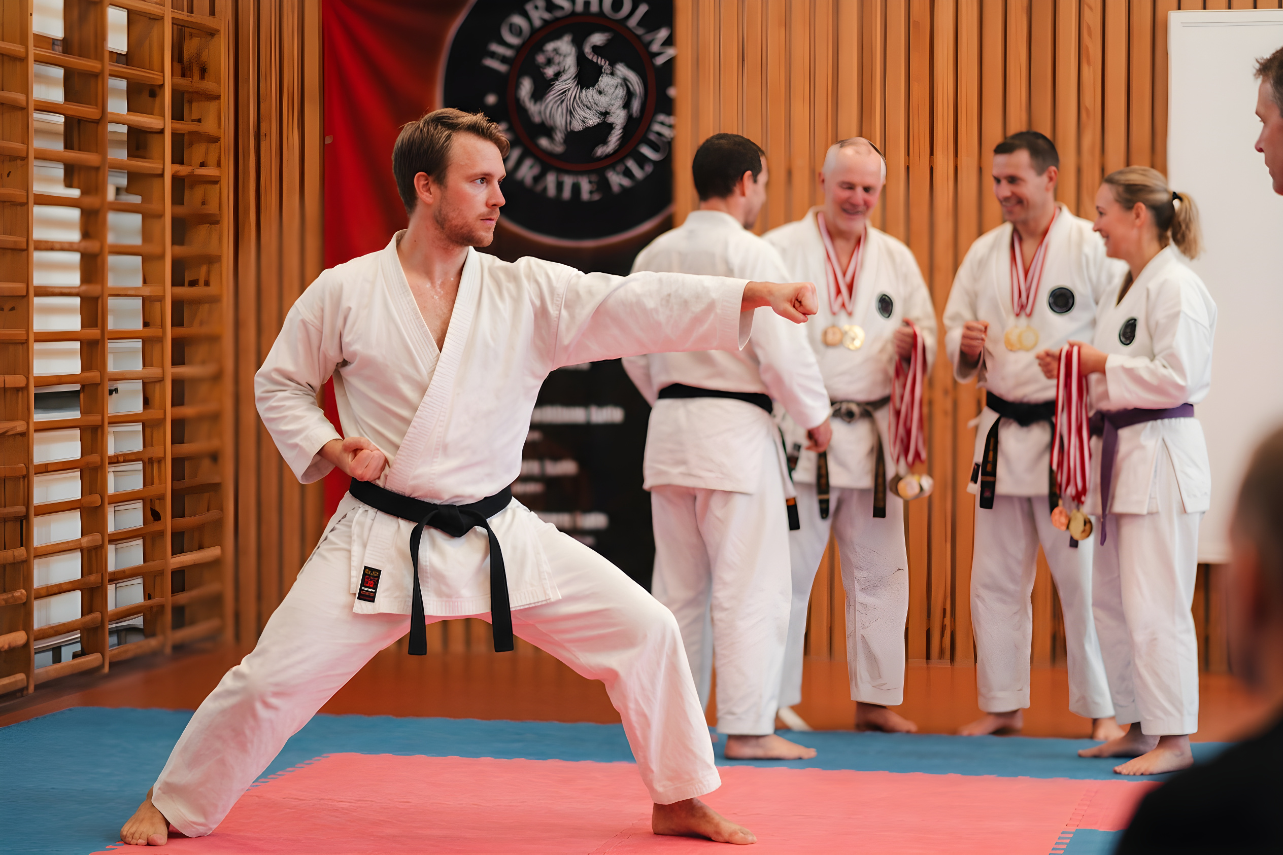 Hørsholm Karateklub vinder otte medaljer i Odense