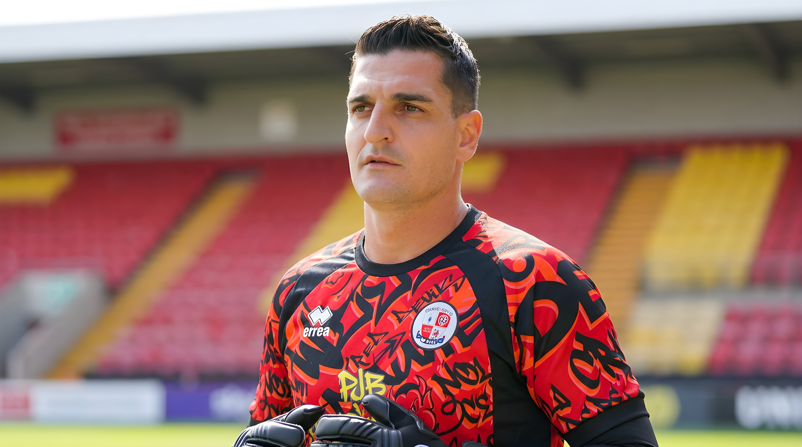 Tidligere Arsenal-målmand skal vogte målet for Crawley Town