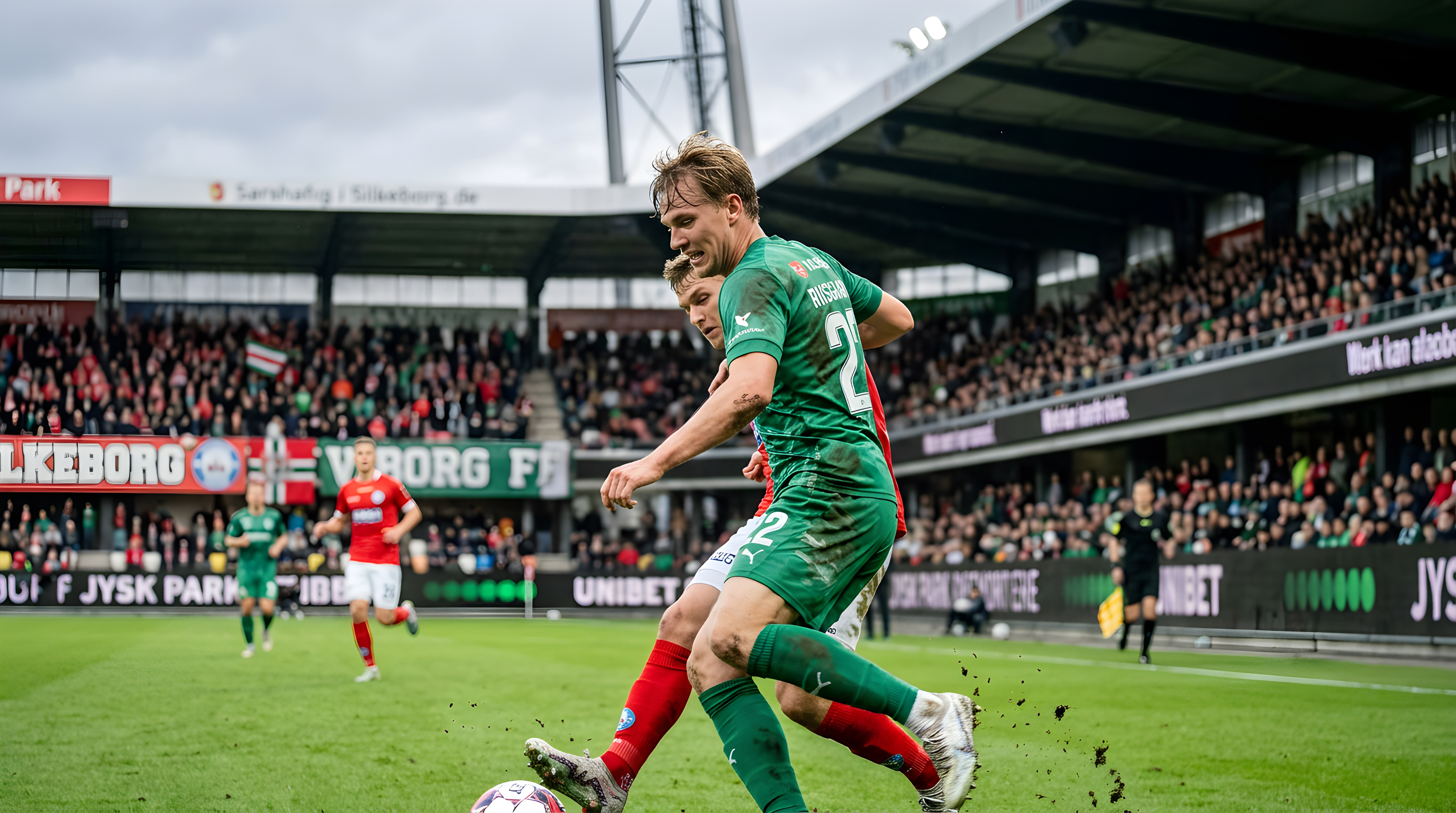 Lucas Riisgaard stjal showet i intenst lokalopgør