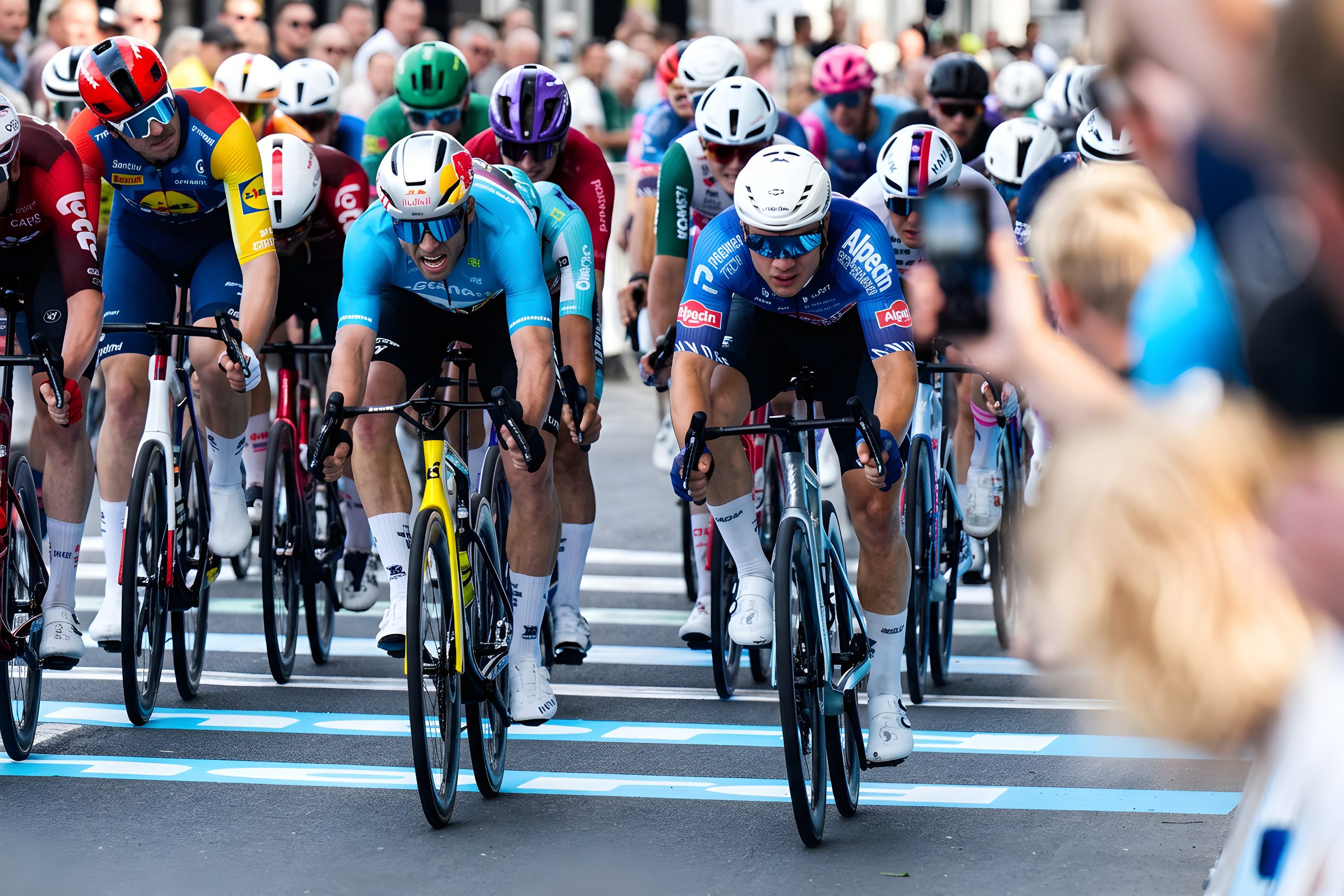 Wout van Aert vinder i Danmark Rundt efter kaotisk målfoto