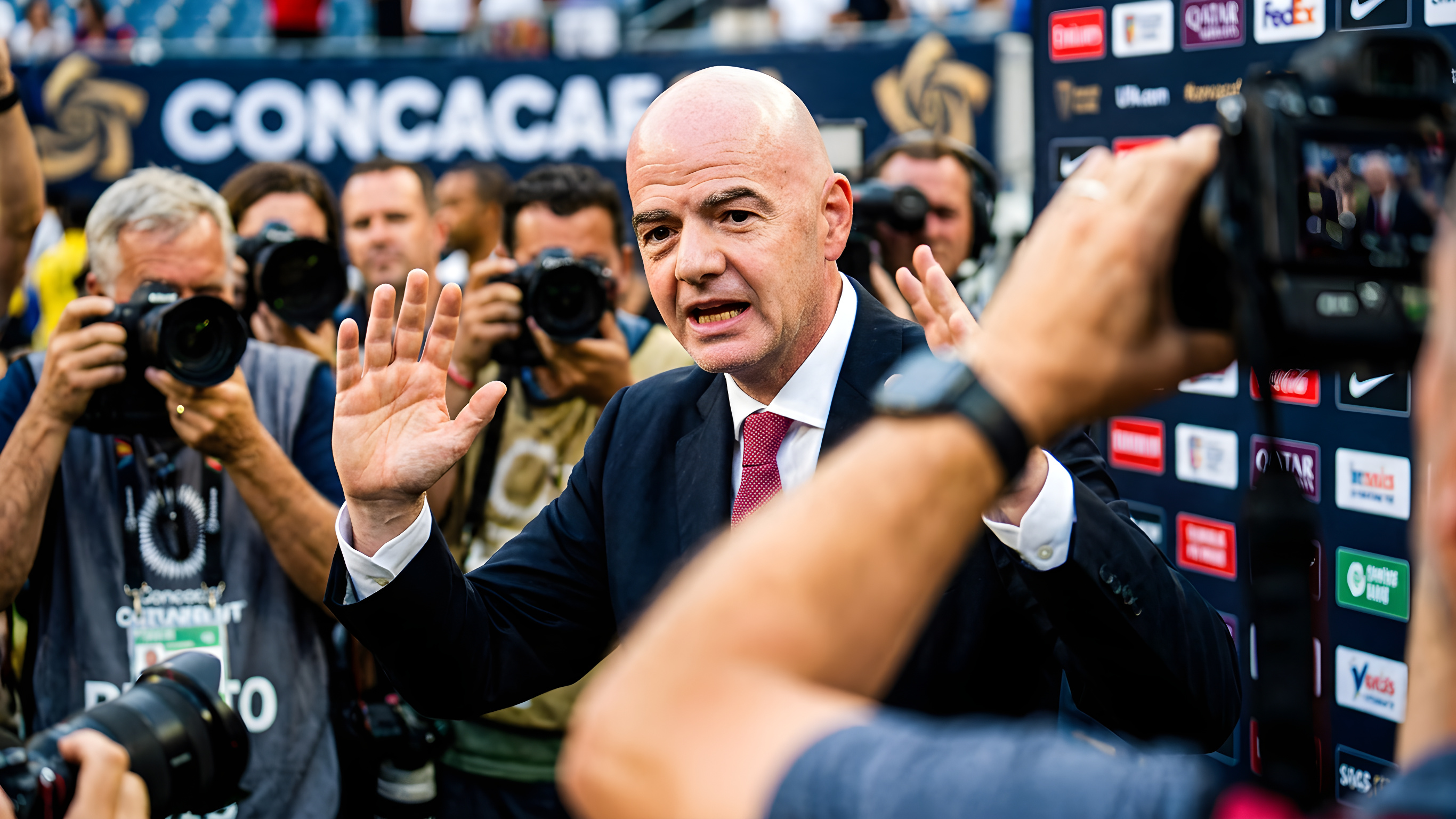 Modstanden mod Fifa og Infantino vokser i hele verden