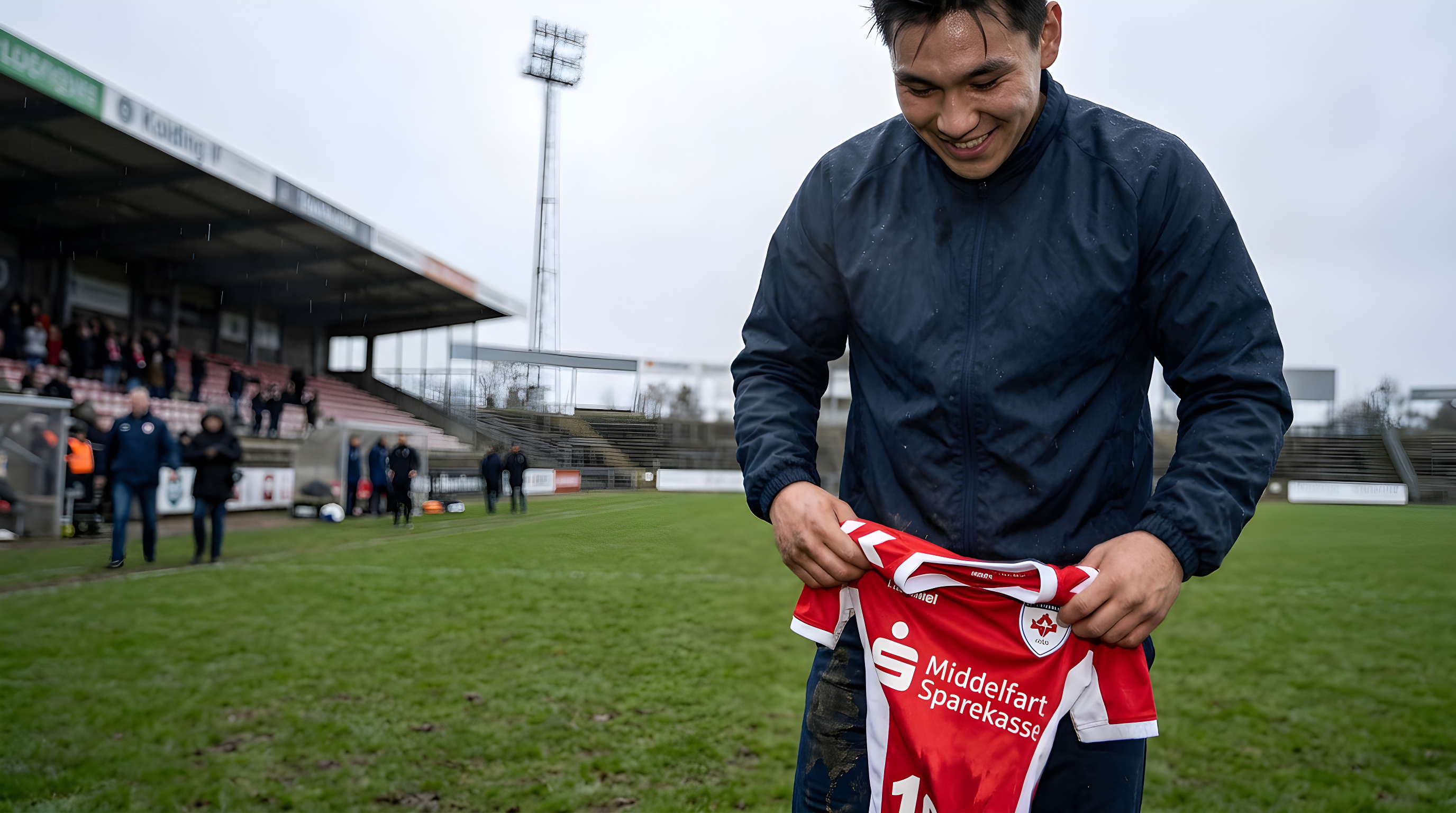 Grønlandsk fodboldspiller skriver professionel kontrakt