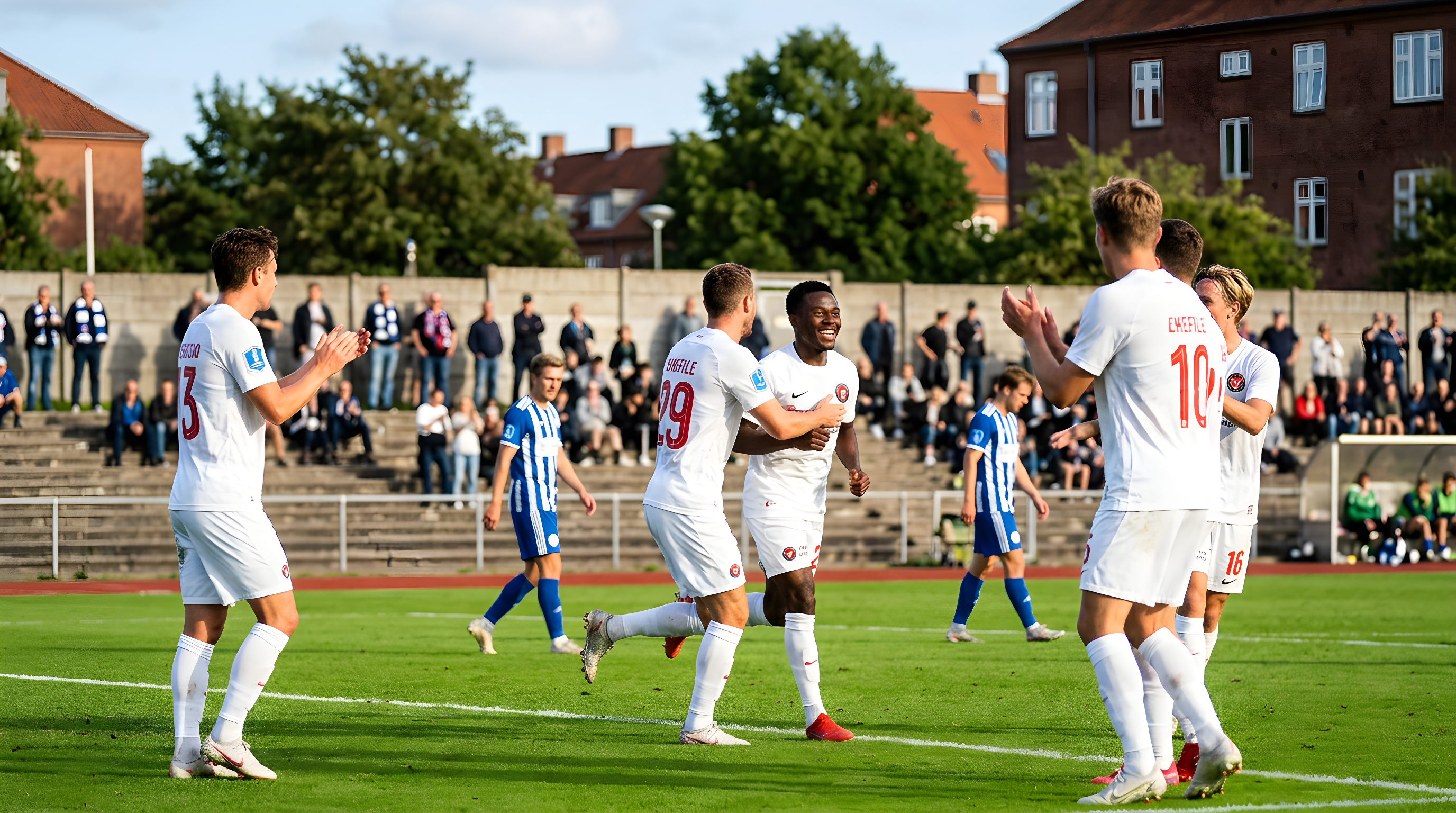 FC Midtjylland vinder 7-0 efter hattrick af Julius Emefile