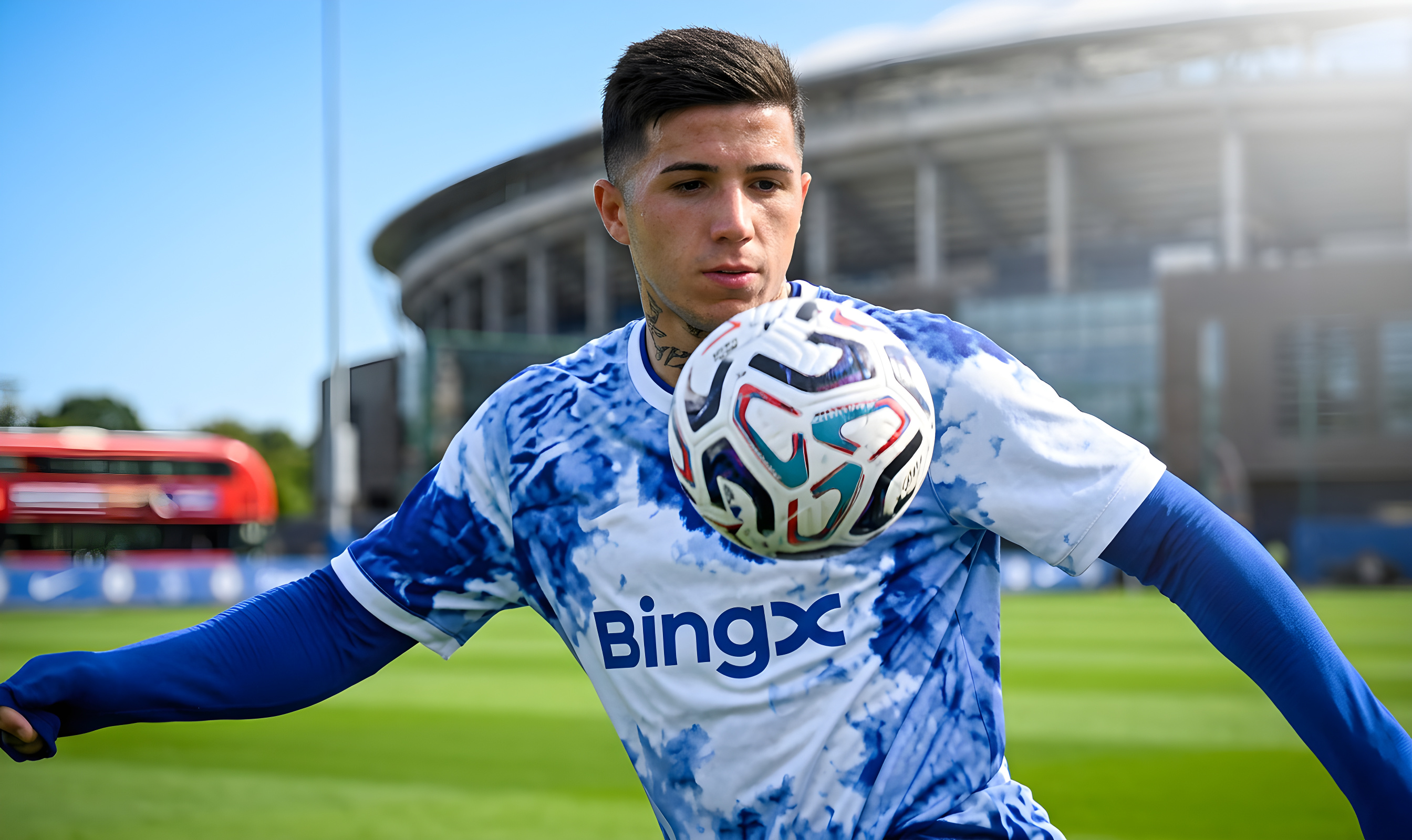 Chelsea kan miste Enzo Fernandez til Manchester City