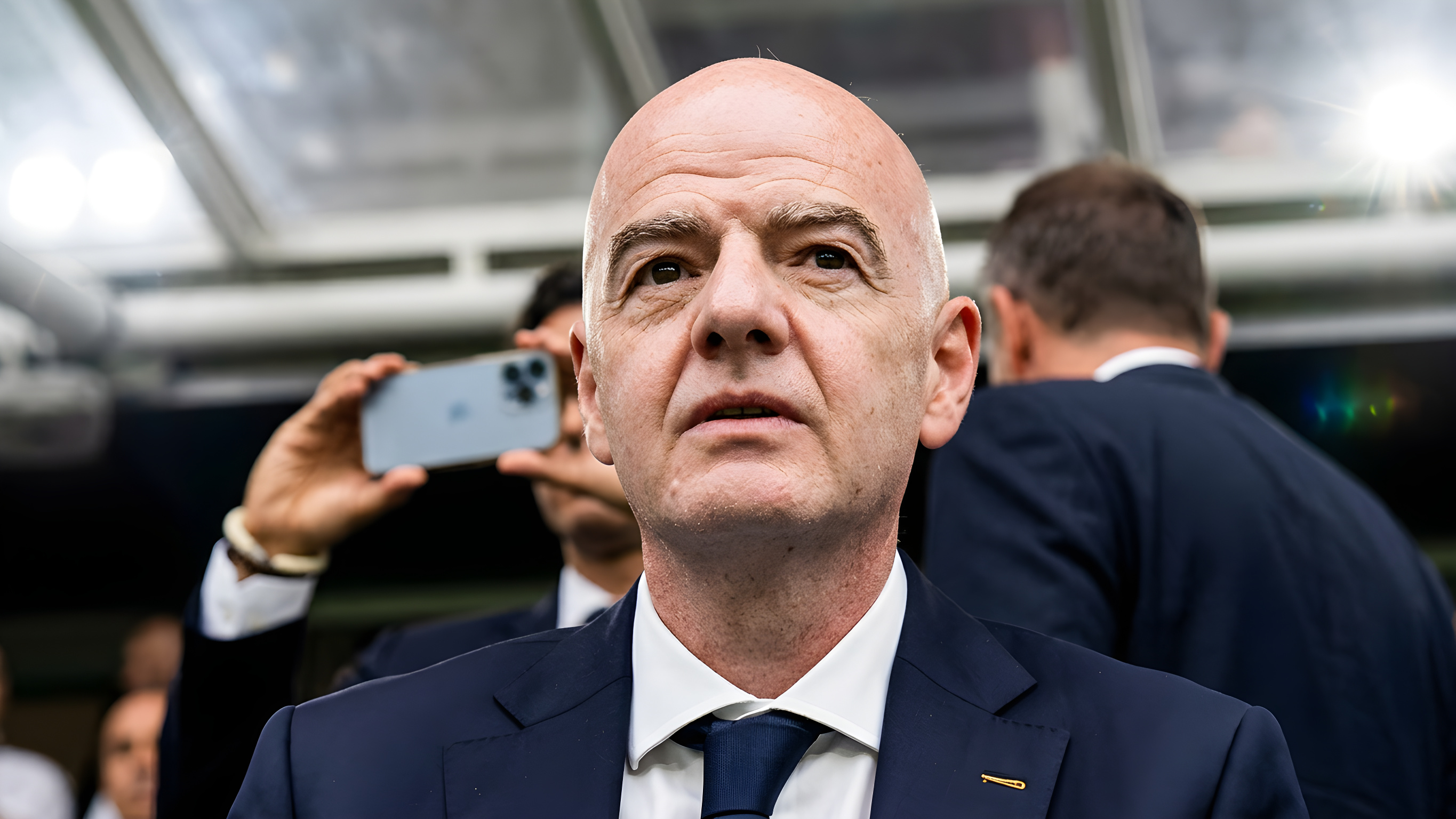 UEFA forsøger at stoppe salg af VM-rettigheder