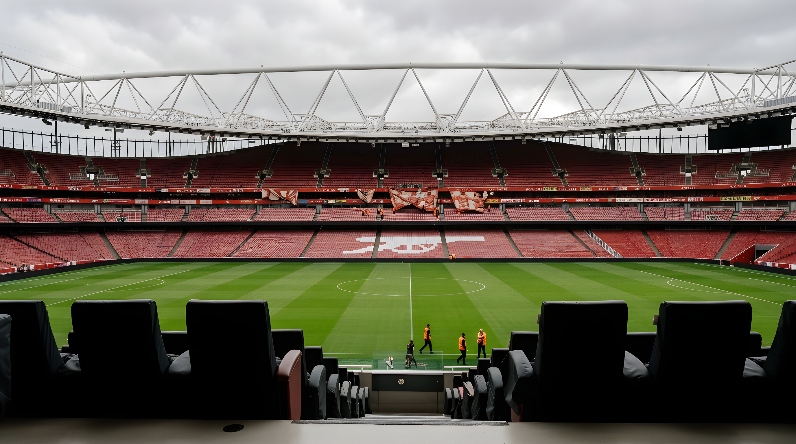 Arsenal fjerner mesterskabsskilt før storkamp mod Chelsea
