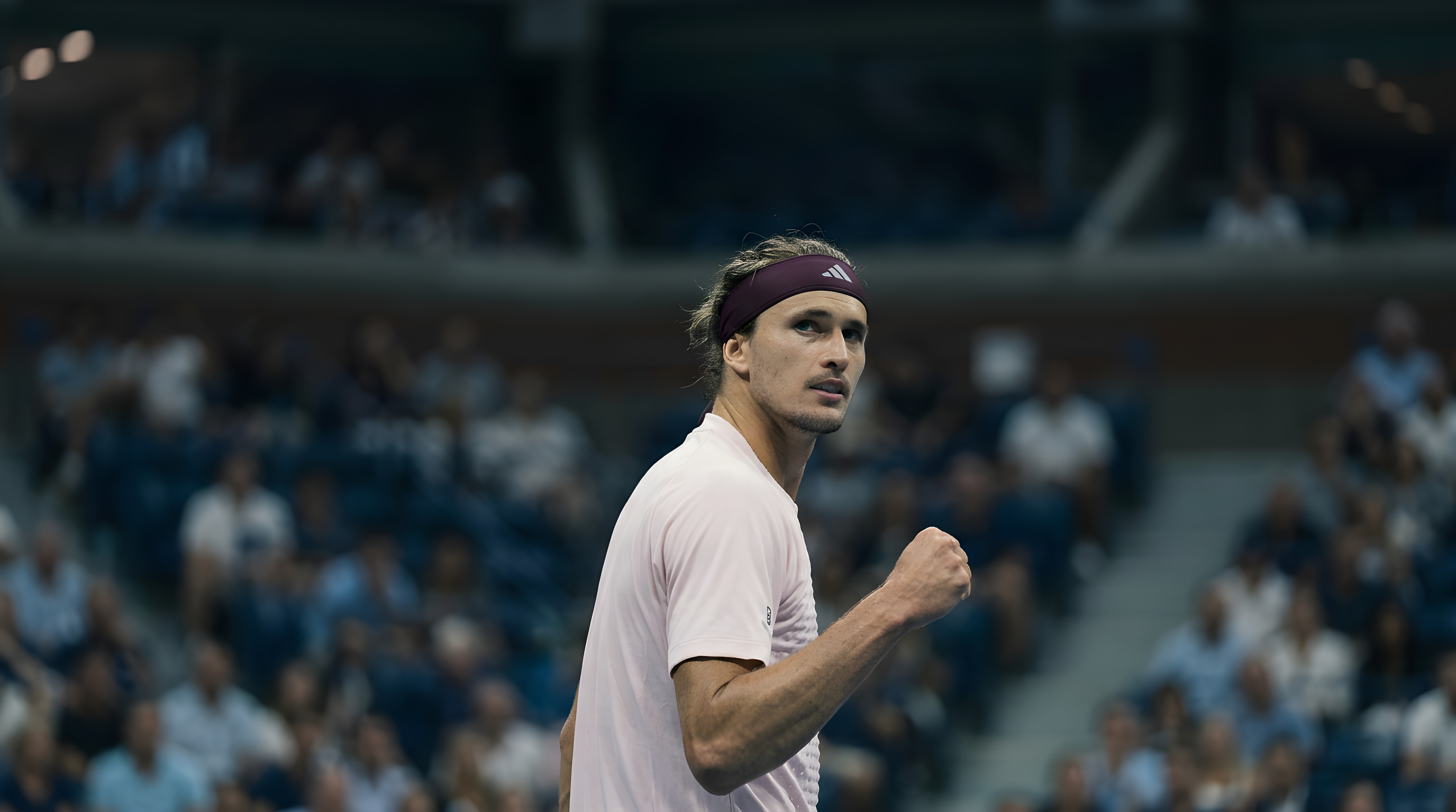 Alexander Zverev overlever natdrama ved US Open