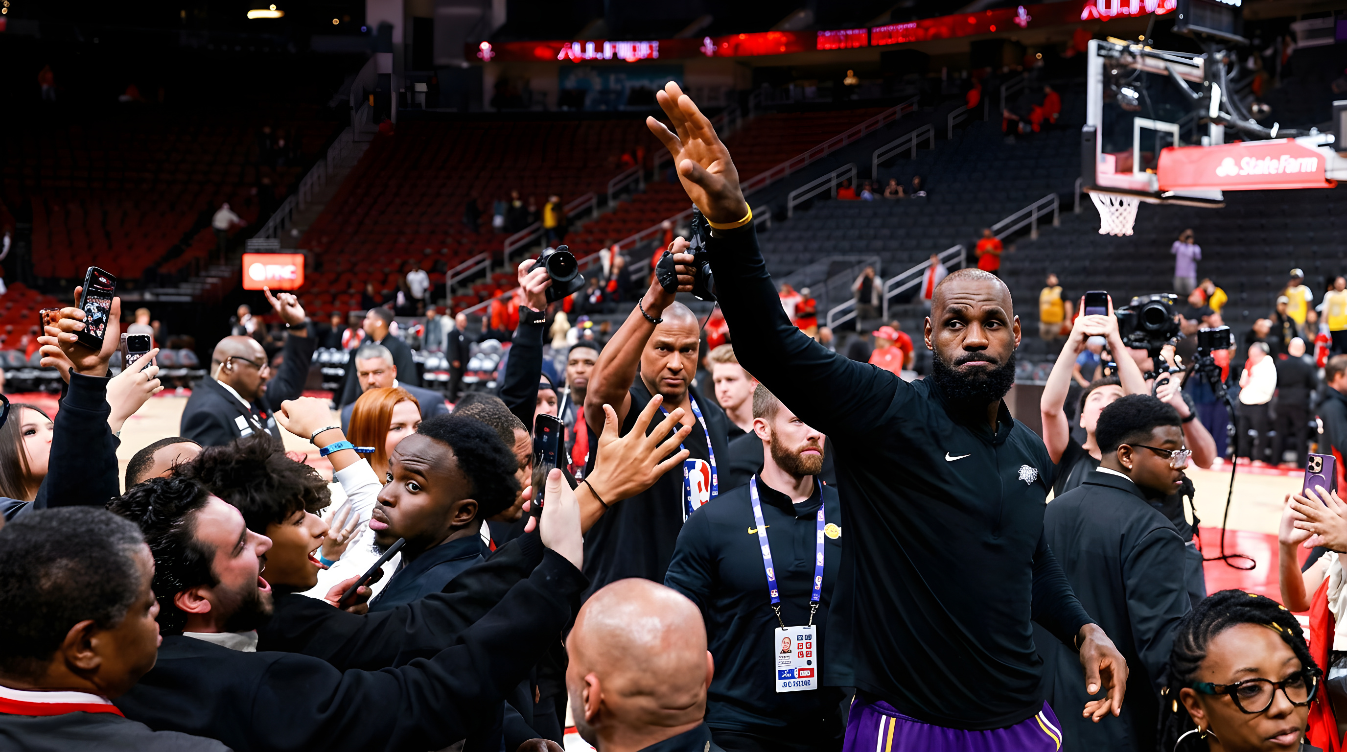 LeBron James stopper i Los Angeles Lakers efter 8 år